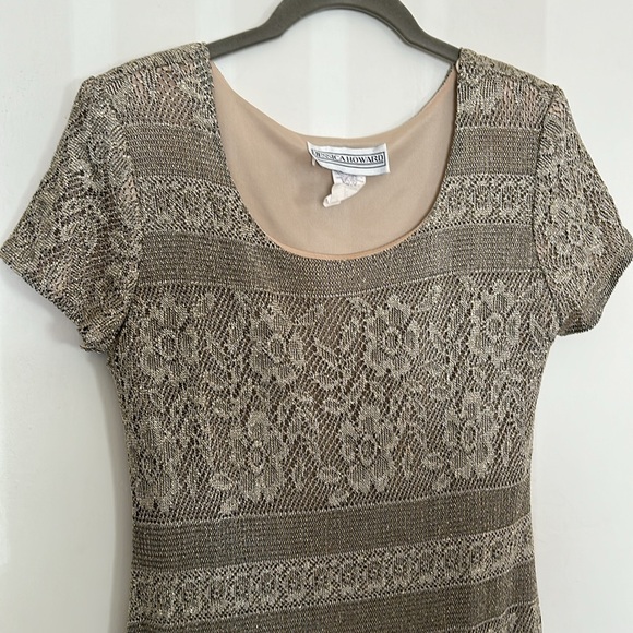 Jessica Howard Vintage Gold Metallic Dress - Picture 3 of 5